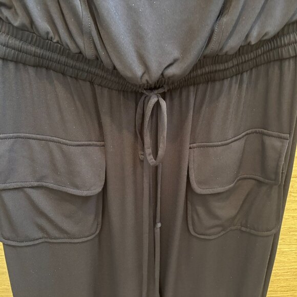 💙Vince Camuto Navy Jumpsuit Size L Draw String Waist Sleeveless Flared legs - Picture 7 of 16